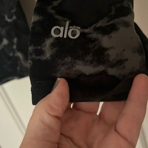 Alo cropped yoga pants